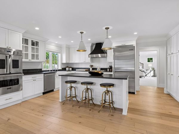 5913 Wooddale Avenue, Edina, MN 55424