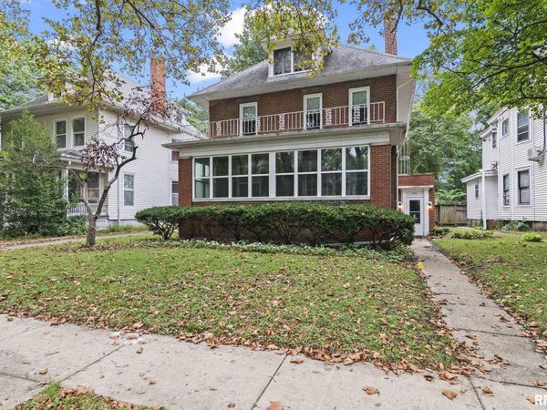 810 W EDWARDS Street, Unit B, Springfield, IL 62704