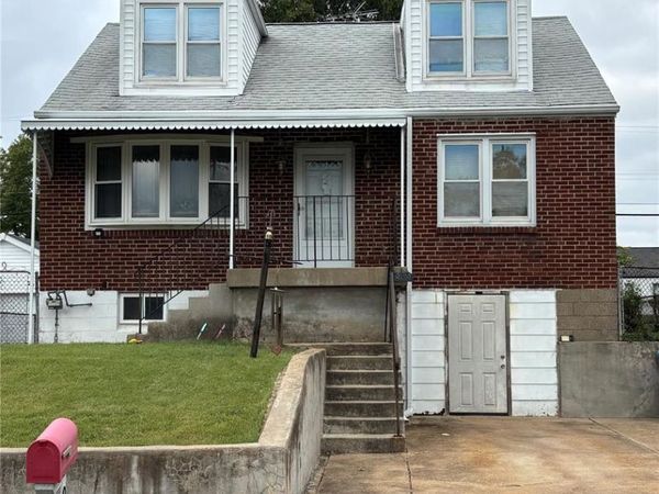 9439 Ridge Avenue, St Louis, MO 63114