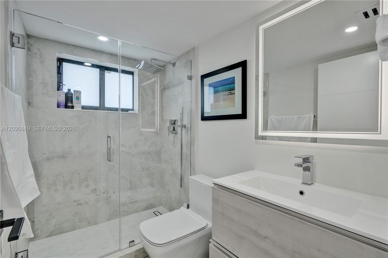 Please Call For Address, Unit 502, Miami Beach, FL 33141 Photo