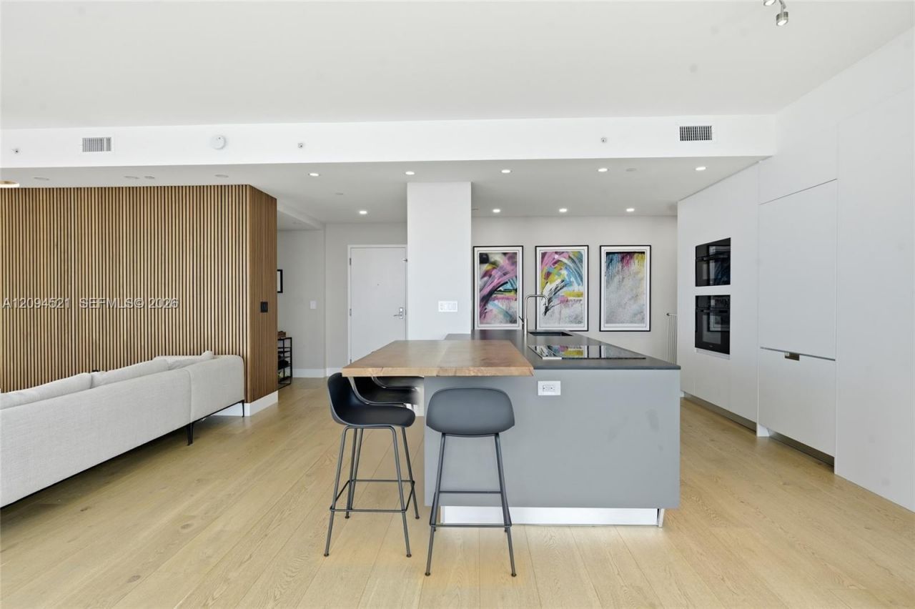 244 Biscayne Blvd , Unit 4103, Miami, FL 33132 Photo
