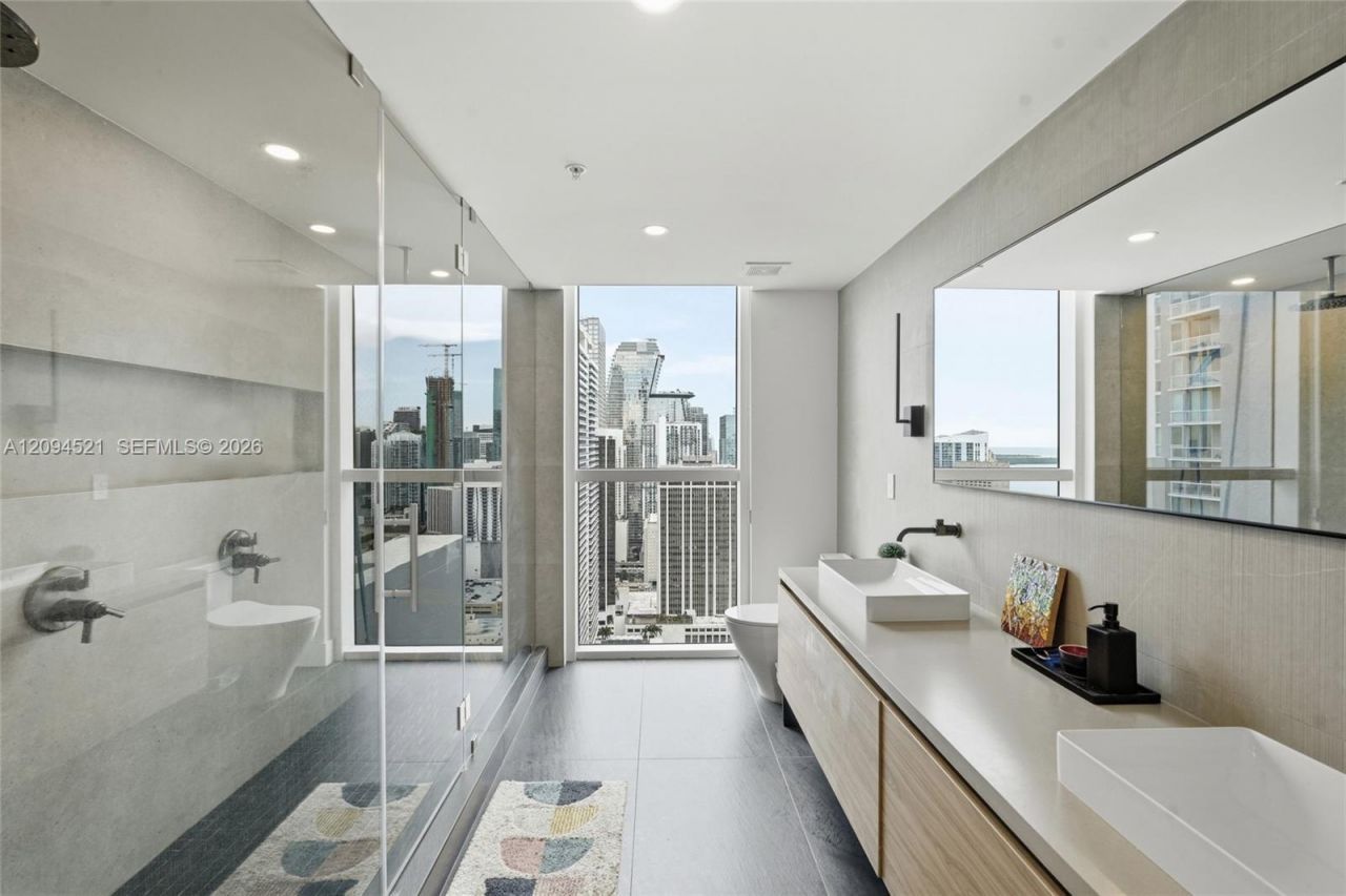 244 Biscayne Blvd , Unit 4103, Miami, FL 33132 Photo