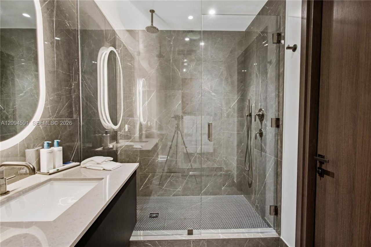 20 NE 11th St, Unit 3111, Miami, FL 33132 Photo