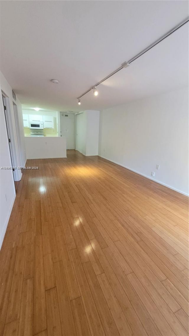 1800 Sans Souci Blvd, Unit 316, North Miami, FL 33181 Photo