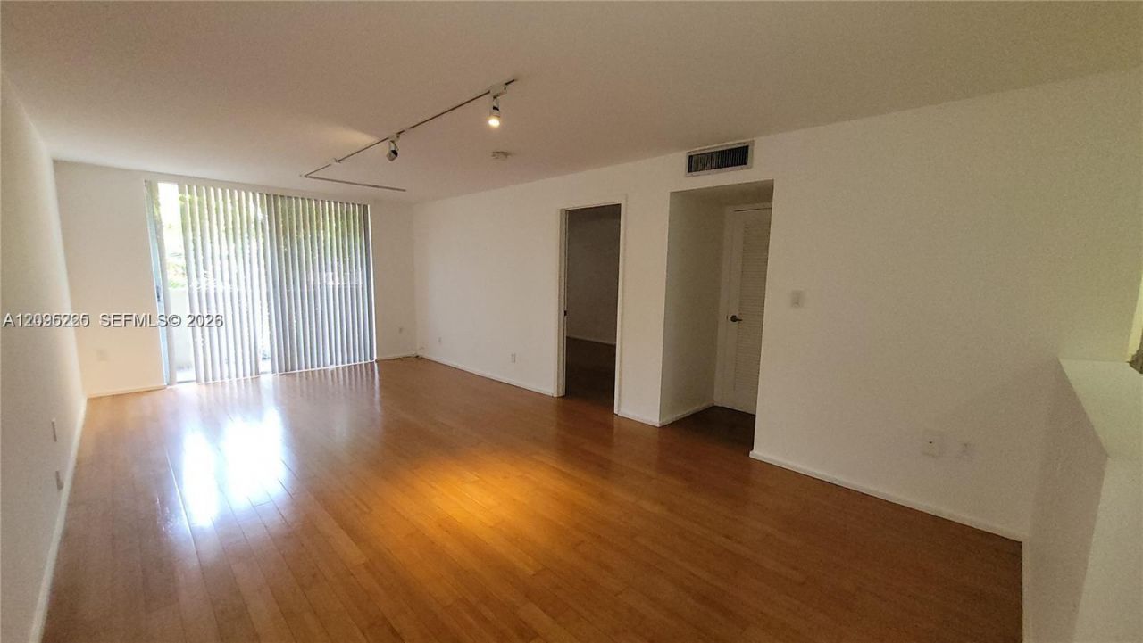 1800 Sans Souci Blvd, Unit 316, North Miami, FL 33181 Photo
