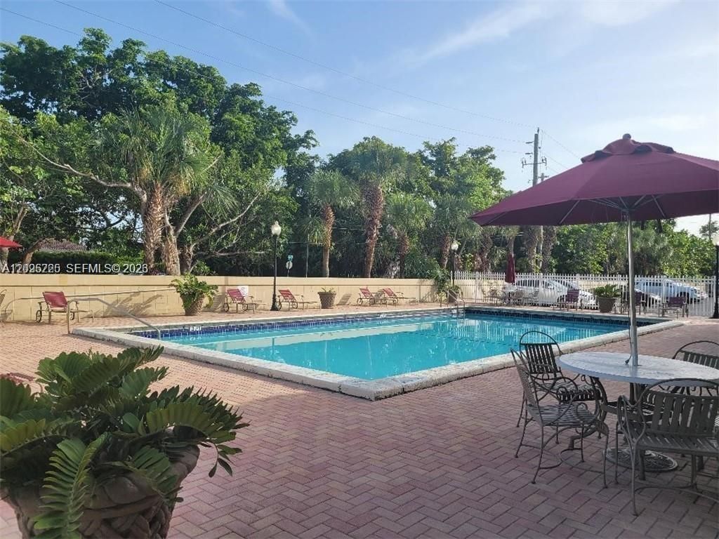 1800 Sans Souci Blvd, Unit 316, North Miami, FL 33181 Photo