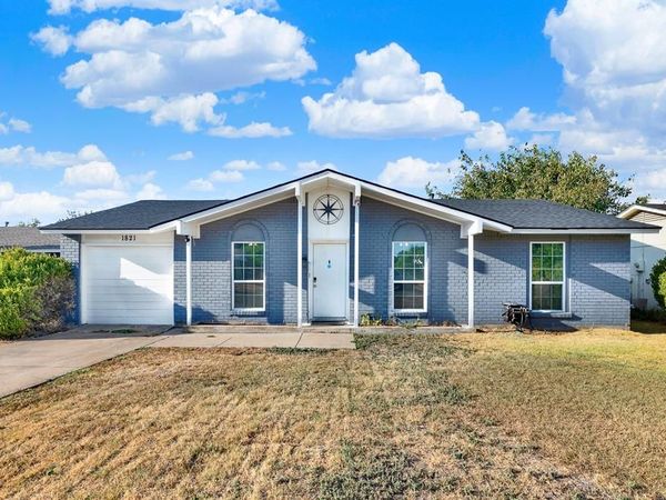1821 Homestead Place, Garland, TX 75044