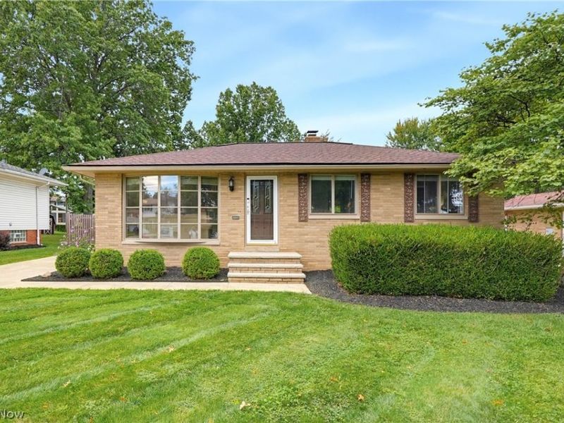 7386 Meadow Lane , Parma, OH 44134 Photo 1