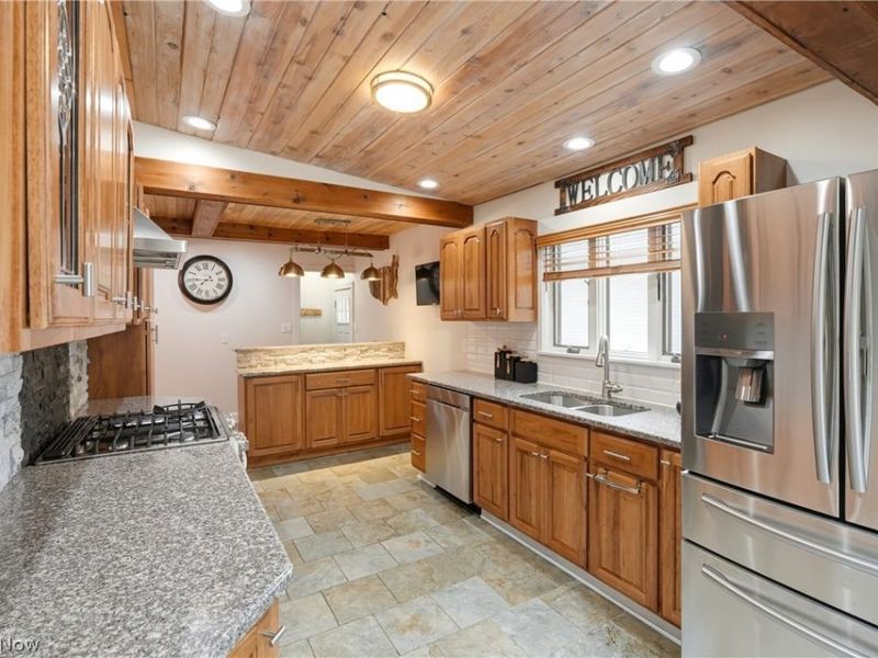 7386 Meadow Lane , Parma, OH 44134 Photo 26