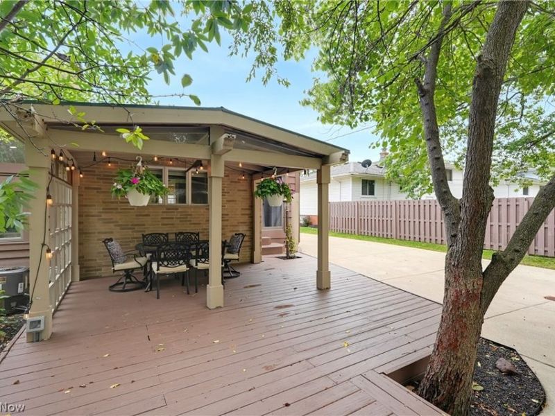 7386 Meadow Lane , Parma, OH 44134 Photo 6