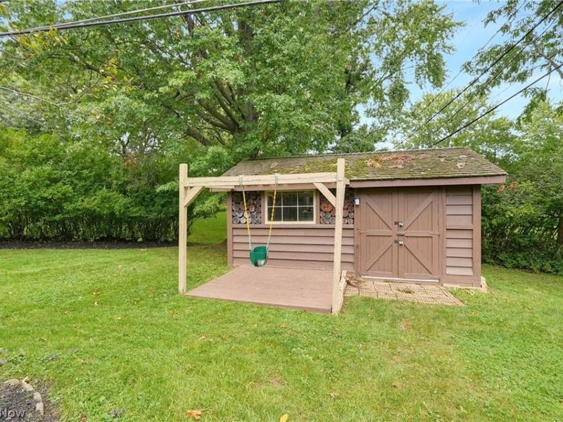 7386 Meadow Lane , Parma, OH 44134 Photo 9