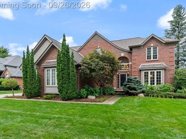56137 Chianti Drive, Shelby Township, Mi 48316