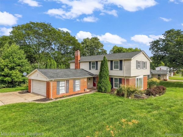 25576 Wessex Street , Farmington Hills, Mi 48336