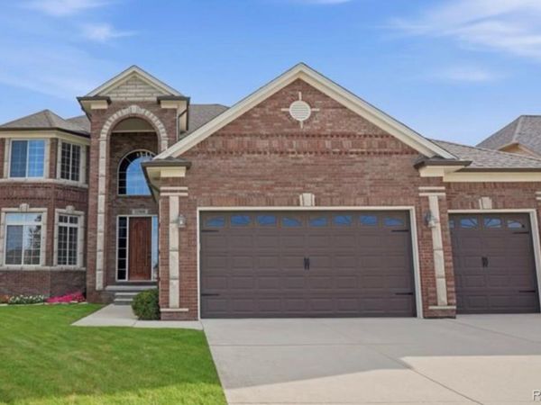 52908 Harmony Drive, Macomb Township, Mi 48042