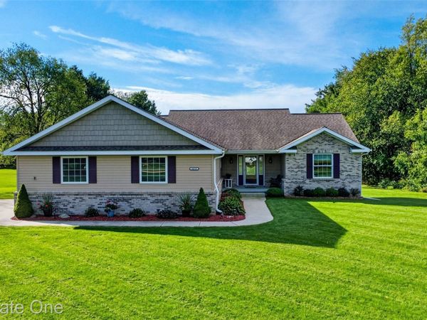 10152 Oakhill Road, Springfield Township, Mi 48442