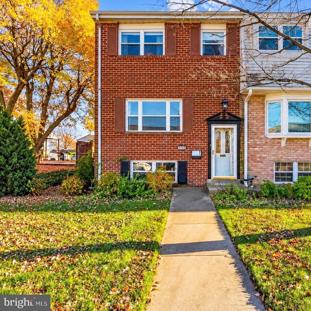 1008 STORMONT CIRCLE , HALETHORPE, MD 21227