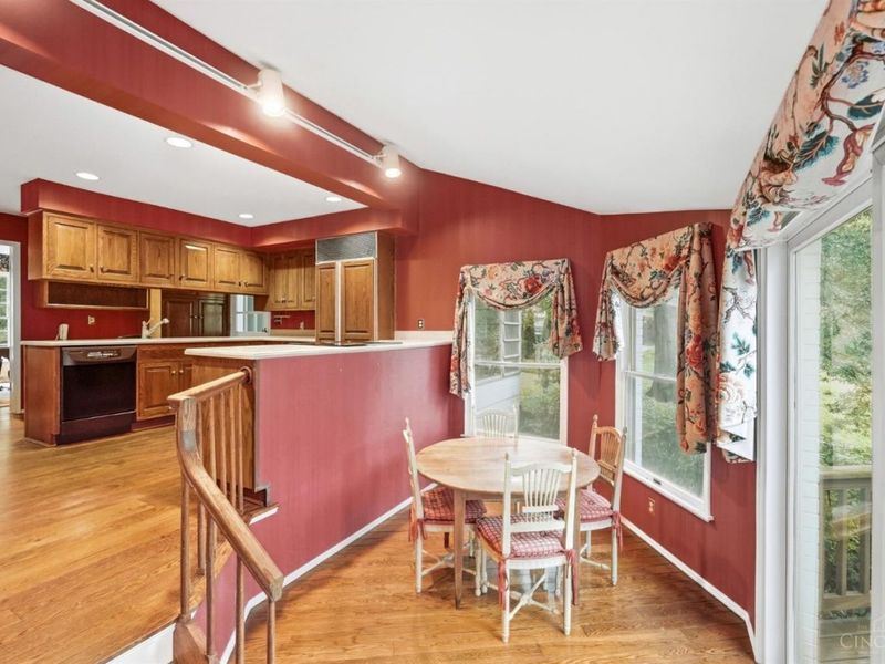 8430 Susann Lane, Cincinnati, OH 45215 Photo 16