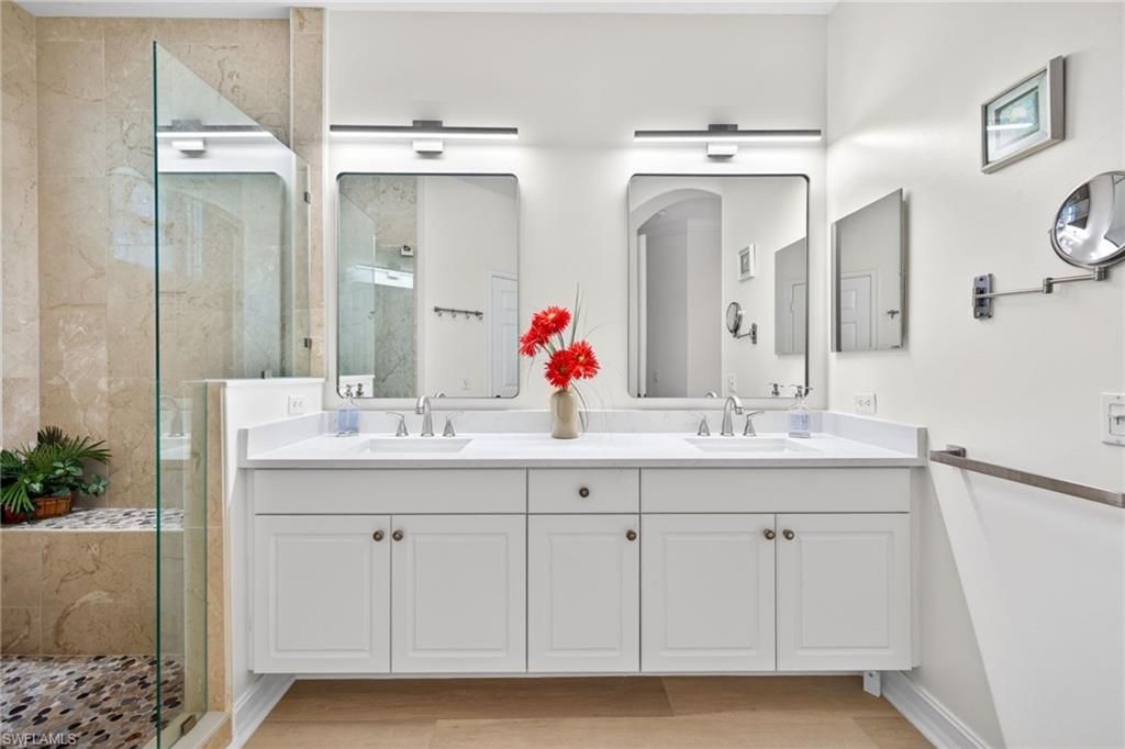 8251 Southern Hills Ct , Unit 203, Estero, FL 33928 Photo