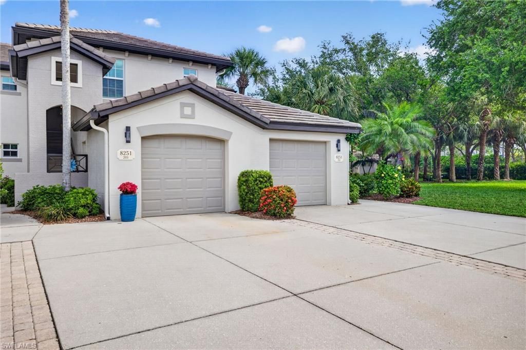 8251 Southern Hills Ct , Unit 203, Estero, FL 33928 Photo