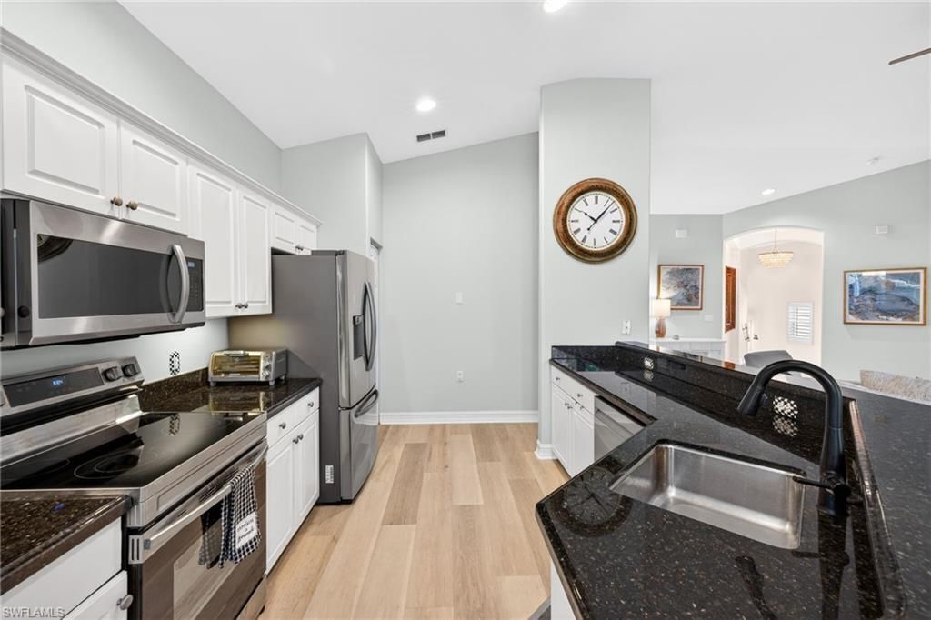 8251 Southern Hills Ct , Unit 203, Estero, FL 33928 Photo