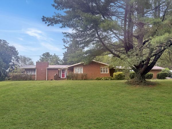 1392 Osburn Road , Chickamauga, GA 30707