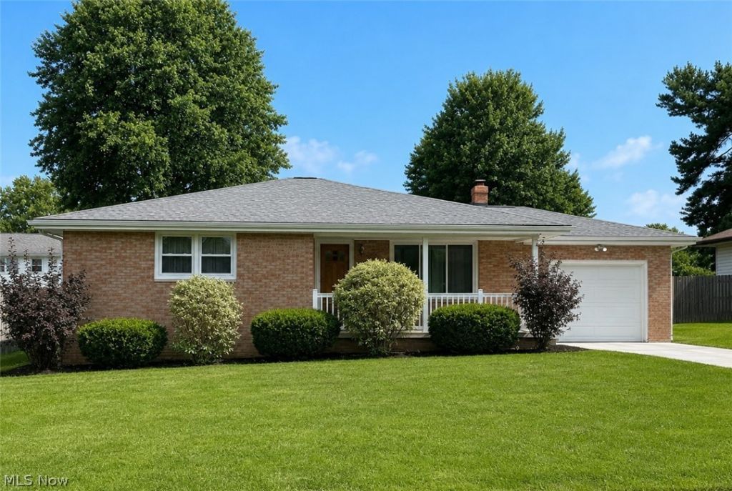 578 W Como Street, Struthers, OH 44471 Main Photo