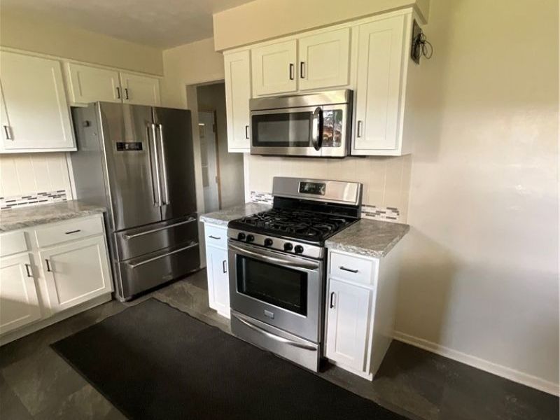 578 W Como Street, Struthers, OH 44471 Photo 7