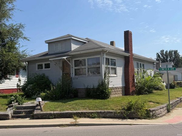 222 Lincoln Avenue, Bedford, IN 47421
