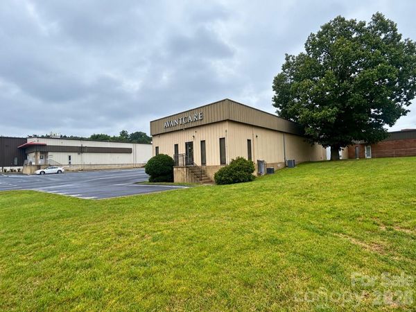 3937 Chimney Rock Road , Hendersonville, NC 28792