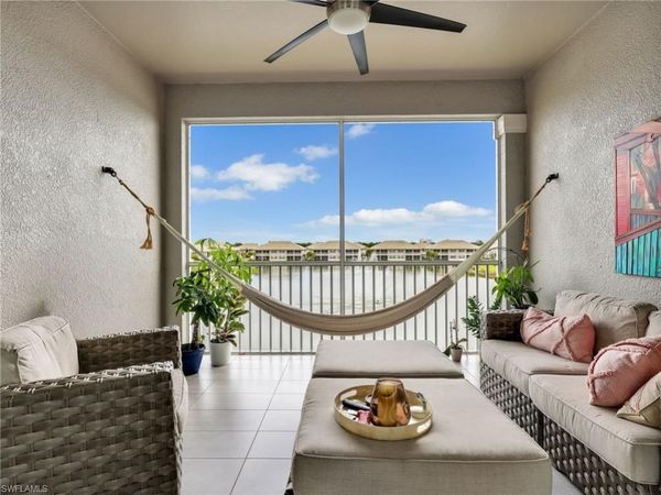 163 Indies DR E, Unit 202, NAPLES, FL 34114