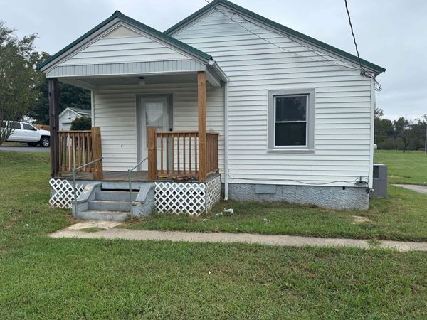 616 Ferry RD , Danville, VA 24541