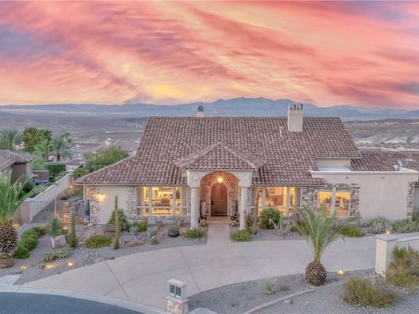 2 Camino La Venta Court , Henderson, NV 89011