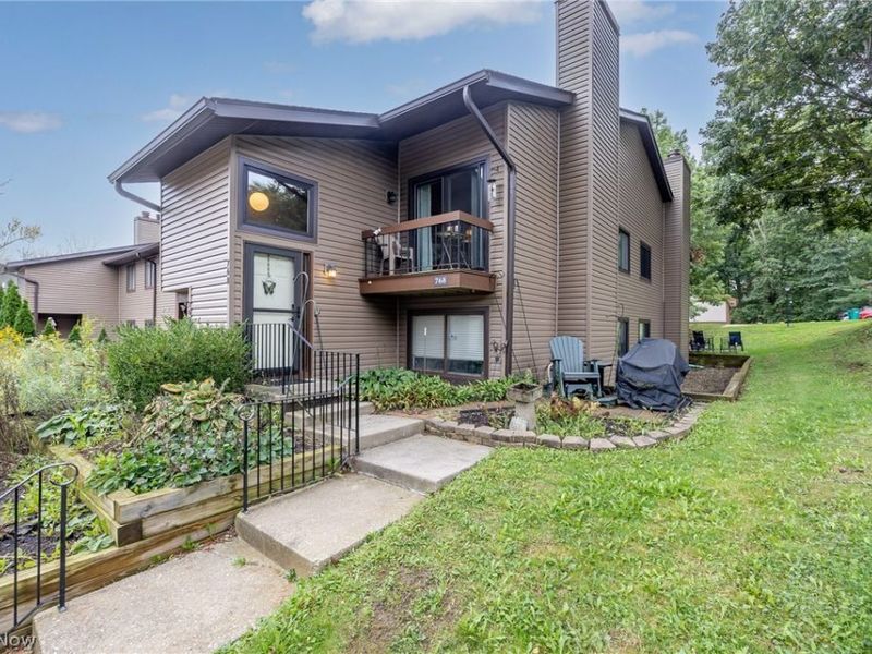 768 Kirkwall Drive , Unit BLDG 42-G, Akron, OH 44321 Photo 1