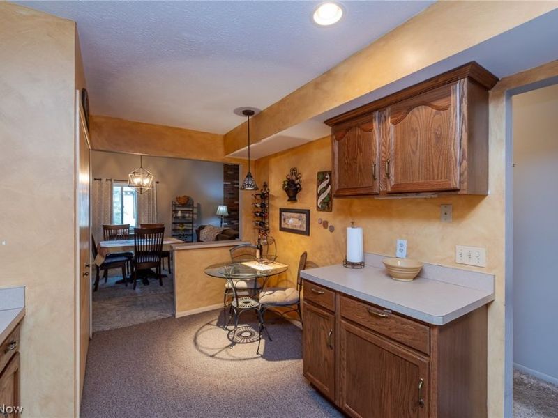 768 Kirkwall Drive , Unit BLDG 42-G, Akron, OH 44321 Photo 5