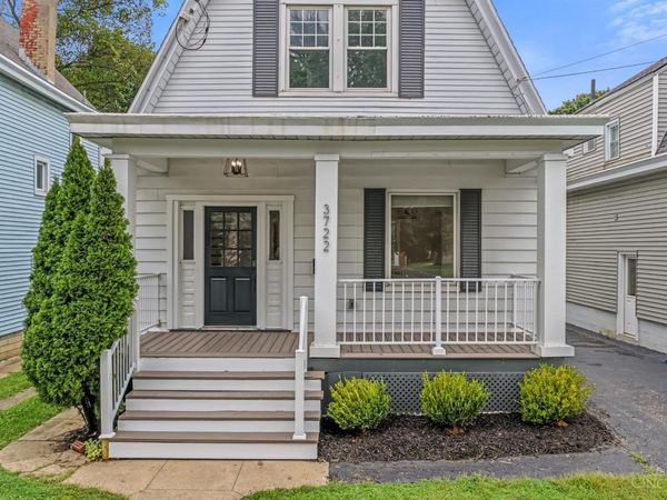 3722 Drake Avenue, Cincinnati, OH 45209