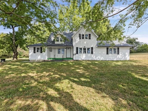 10240 NW State Route 18 Highway, Amsterdam, MO 64723