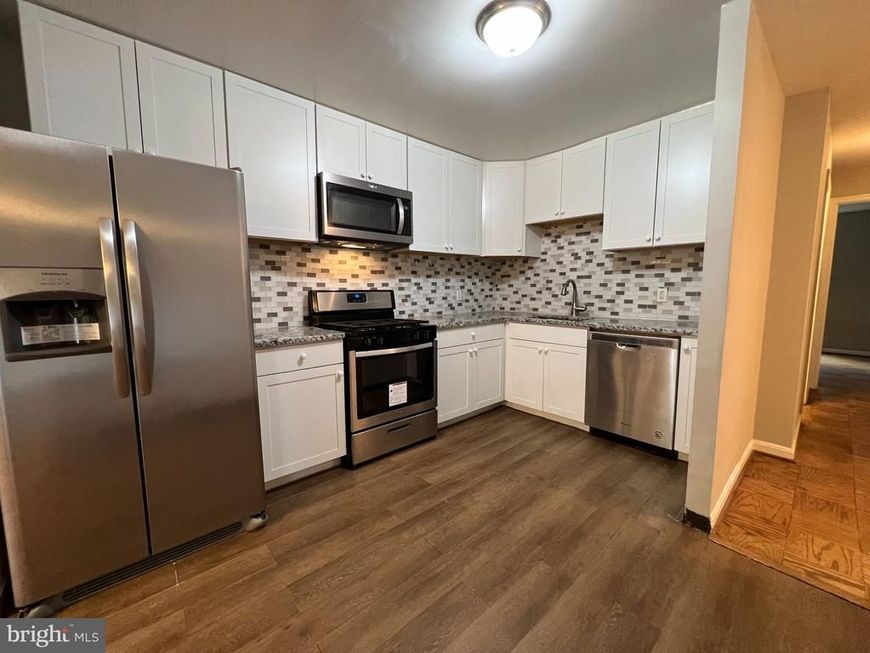 886 Quince Boulevard, Unit 202, Gaithersburg, MD 20878 Main Photo