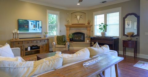 1010 Bidwell St, Folsom, CA 95630 Photo