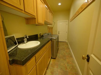 1010 Bidwell St, Folsom, CA 95630 Photo