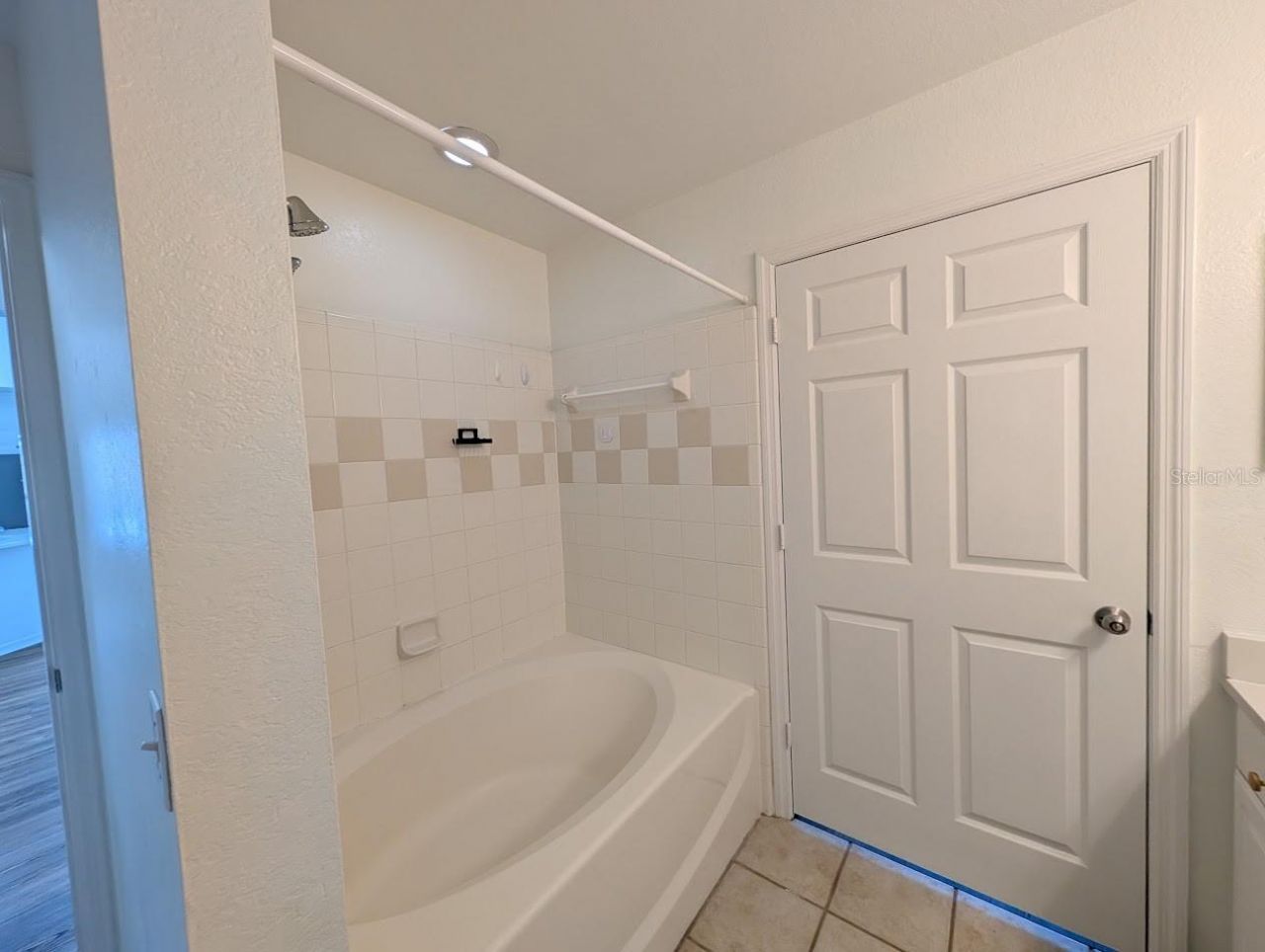 5691 Bidwell Parkway, Unit 201, Sarasota, FL 34233 Photo