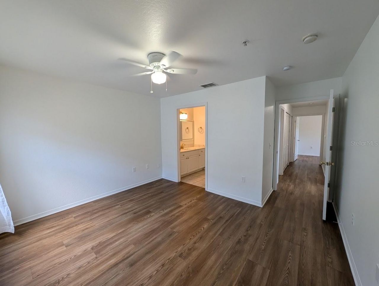 5691 Bidwell Parkway, Unit 201, Sarasota, FL 34233 Photo