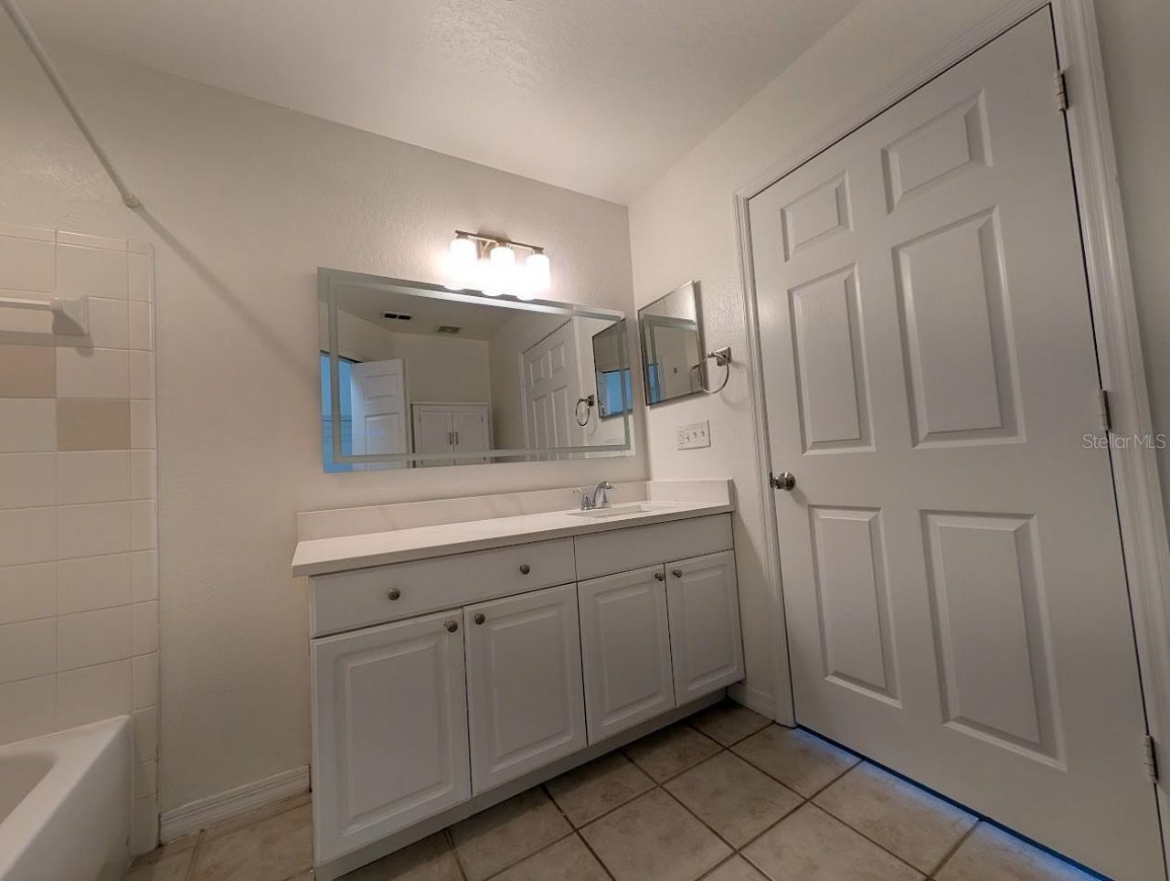 5691 Bidwell Parkway, Unit 201, Sarasota, FL 34233 Photo