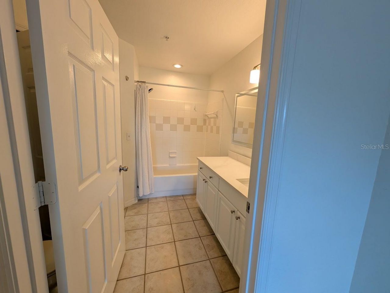 5691 Bidwell Parkway, Unit 201, Sarasota, FL 34233 Photo