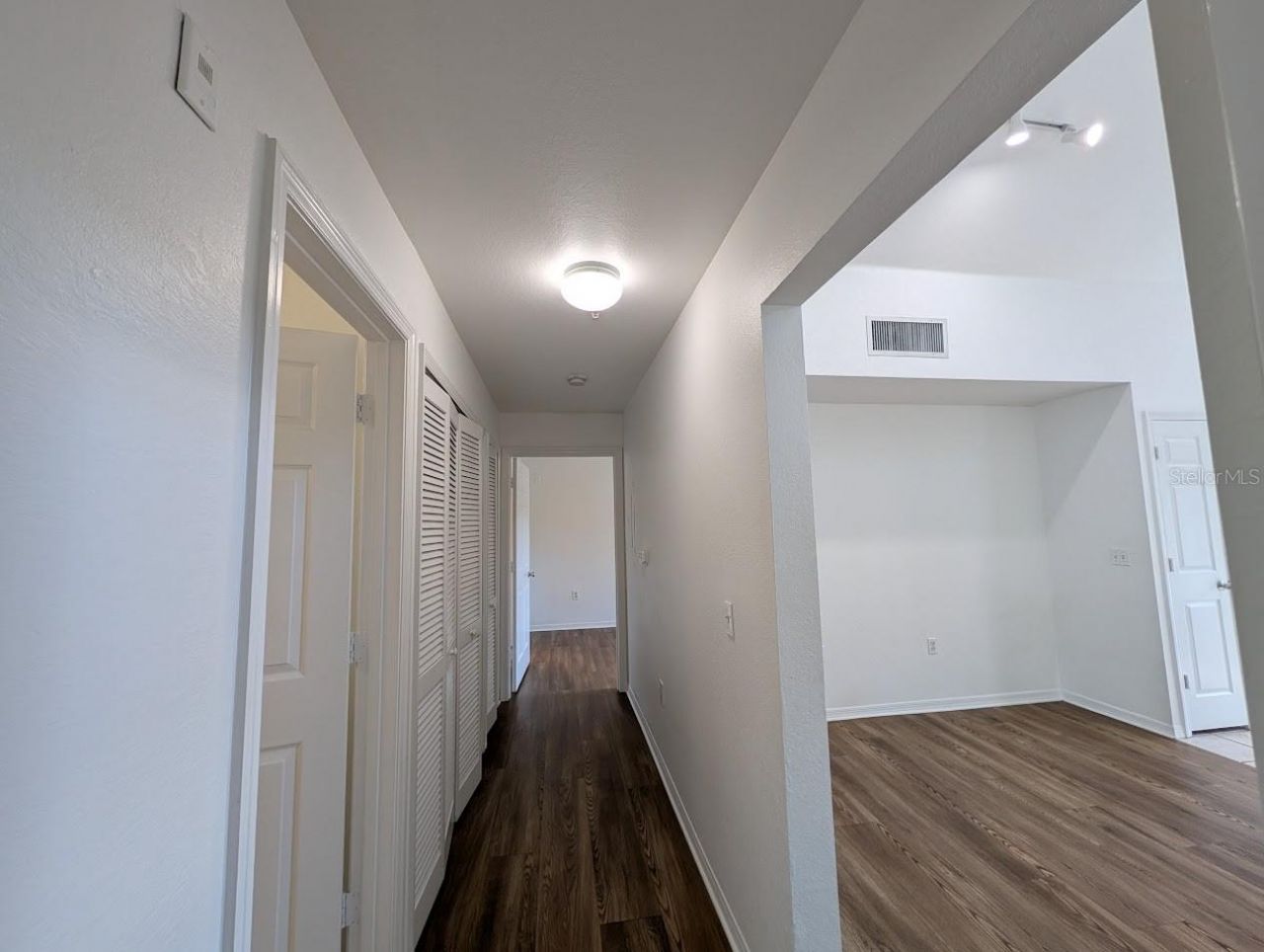 5691 Bidwell Parkway, Unit 201, Sarasota, FL 34233 Photo