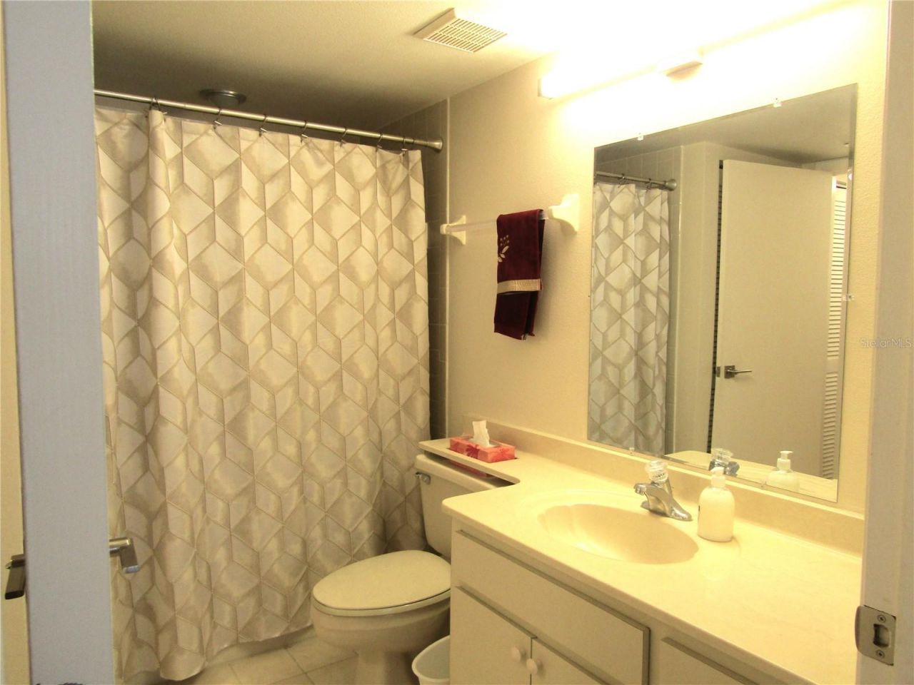 2989 Taywood Meadows, Unit 19, Sarasota, FL 34235 Photo