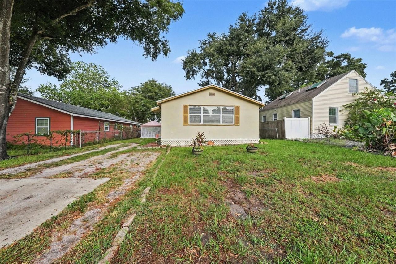 1221 Queen St N, Saint Petersburg, FL 33713 Main Photo