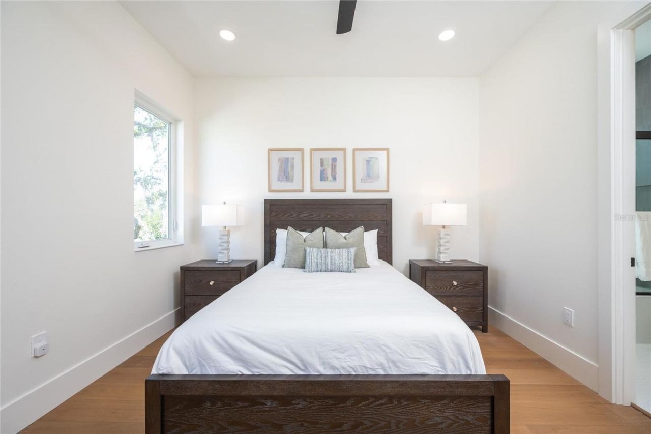 2420 Floyd Street, Sarasota, FL 34239 Photo