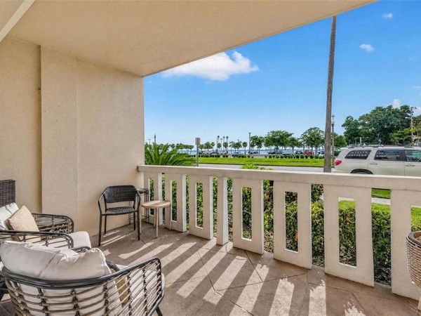 1200 N SHORE DRIVE NE, Unit 104, ST PETERSBURG, FL 33701
