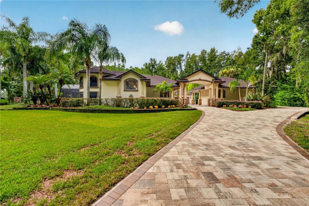 21732 Shamu Drive, Land O Lakes, FL 34639 Photo