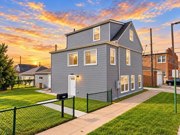 7600 W 61st Street, Summit, IL 60501